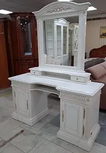Стол туалетный с зеркалом "Венеция" Слоновая кость 768-769  купить в интернет магазине Мебель из массива. Звоните +7 495 961-63-63 Туалетные столы из массива дерева
